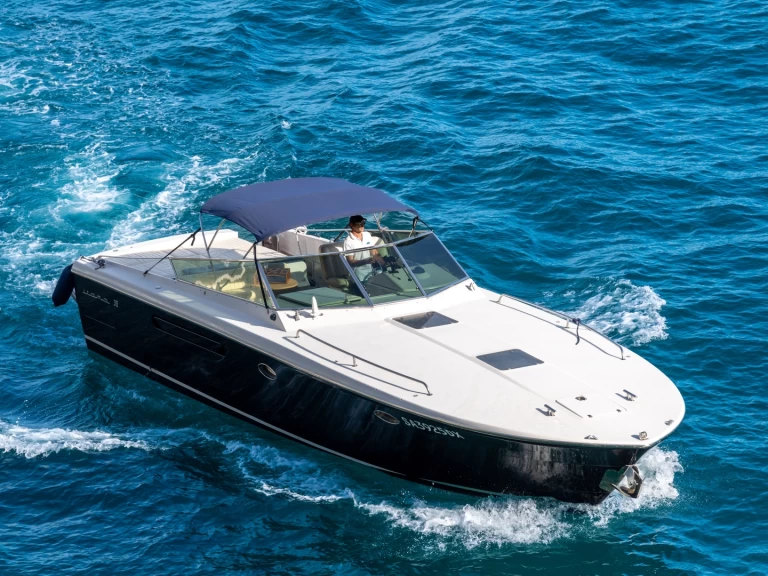 Alquiler de barcos Positano barato de Itama 38