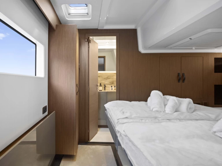 Alquiler de Lancha, con o sin patrón Prestige Yachts Split