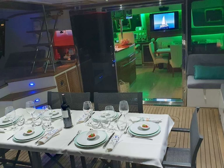 Alquiler de Sunreef SUNNYACHT en Córcega