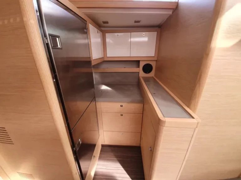 Alquiler de Velero, con o sin patrón Dufour Lávrio