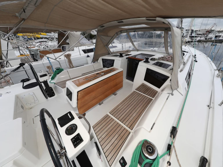 Alquiler Trogir - Dufour Dufour 390 GL en SamBoat