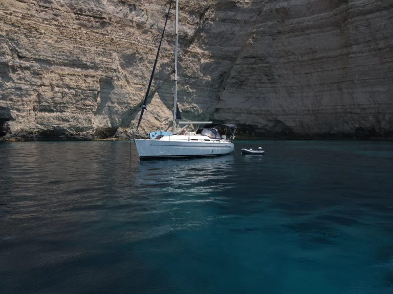 Velero para alquilar Toulon al mejor precio