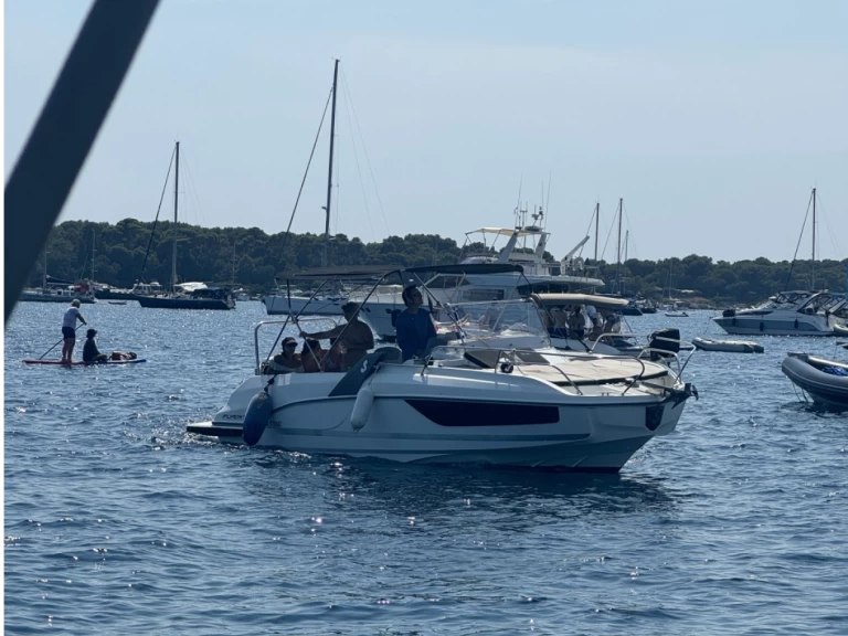 Bénéteau Flyer 8 SUNdeck de alquiler a Cannes