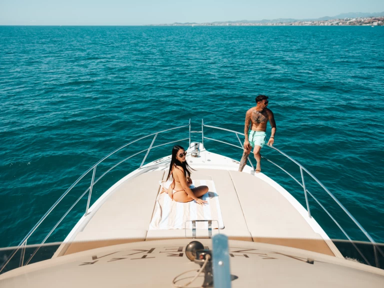 Alquiler de embarcaciones Faeton Faeton 11.80 Fly Moraga enBenalmádena en Samboat