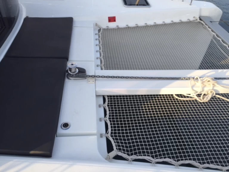 Alquiler de Catamarán, con o sin patrón Lagoon Álimos