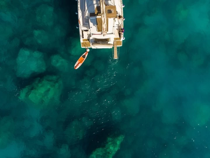 Alquiler Catamarán Bali con o sin  título de navegación
