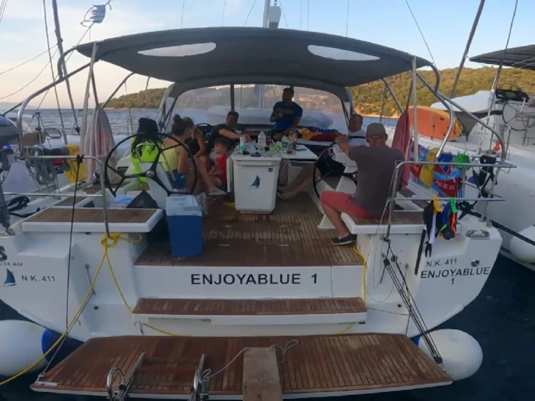 Velero para alquilar Préveza al mejor precio