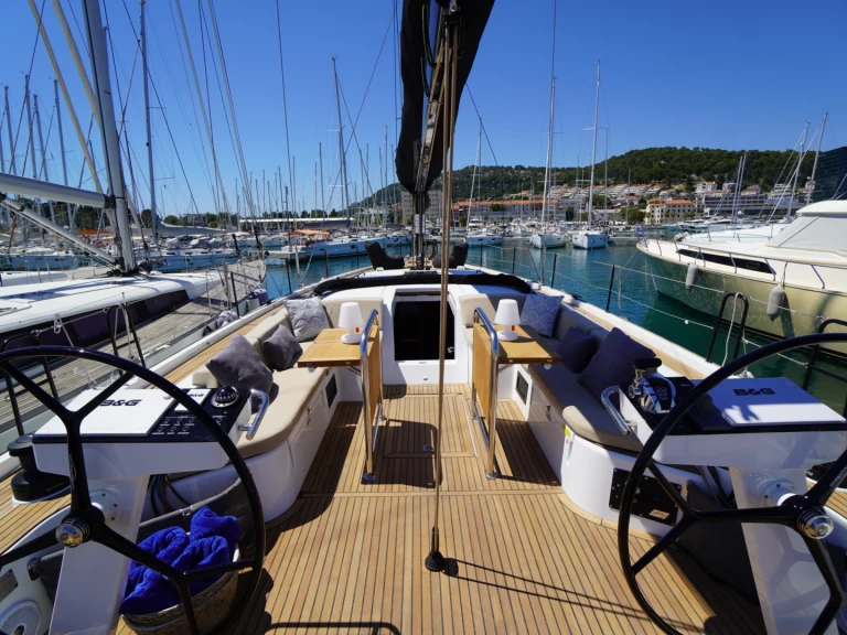 Alquiler de Velero, con o sin patrón Bénéteau Split