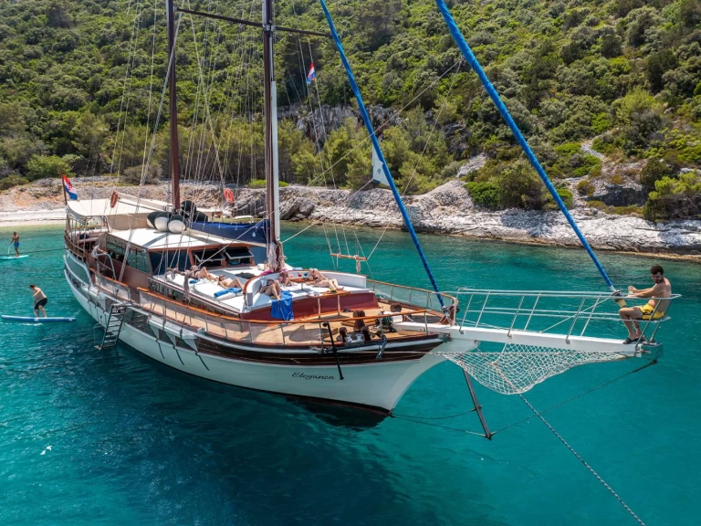 Alquiler de embarcaciones Custom Eleganza enSplit en Samboat