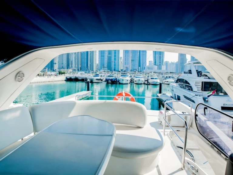 Azimut Azimut 50 de alquiler a Dubai Marina