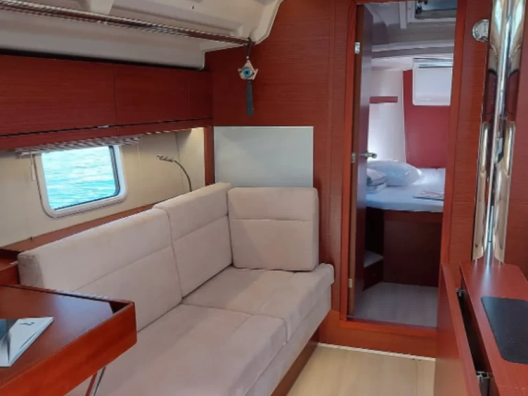 Alquiler de Hanse Hanse 418 en Lávrio