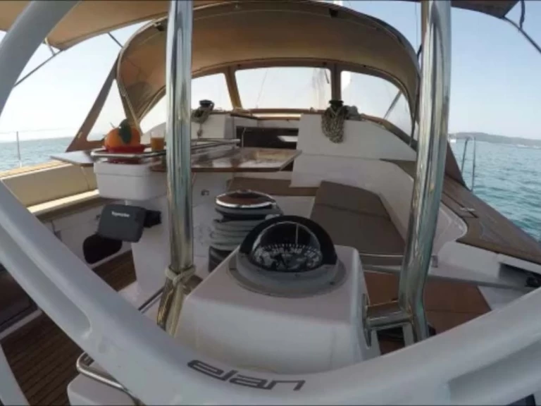 Velero para alquilar Split al mejor precio