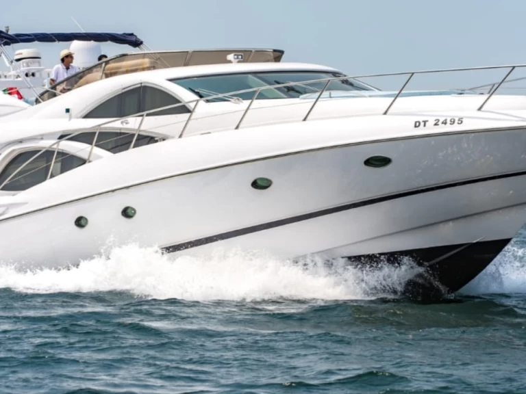 Yate de lujo para alquilar Dubai Marina al mejor precio