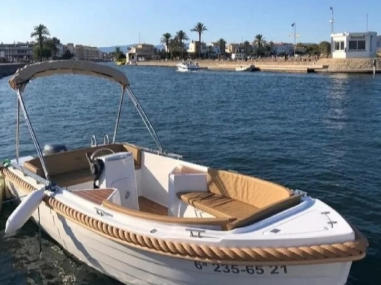 Alquiler de Silver Yacht Silver yacht 4'95 en Sant Antoni de Portmany