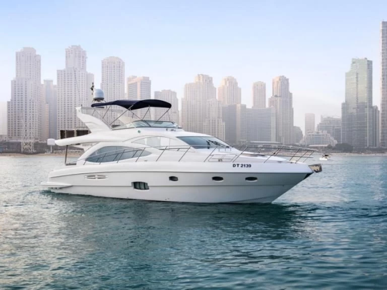 Alquiler de barcos Dubai barato de Atlantis 50
