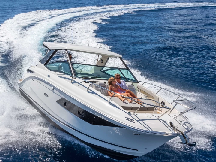 Sea Ray Sundancer 320 de alquiler a Ayia Napa