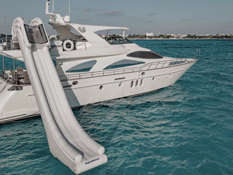 Azimut Azimut 80 de alquiler a Ciudad Cancún