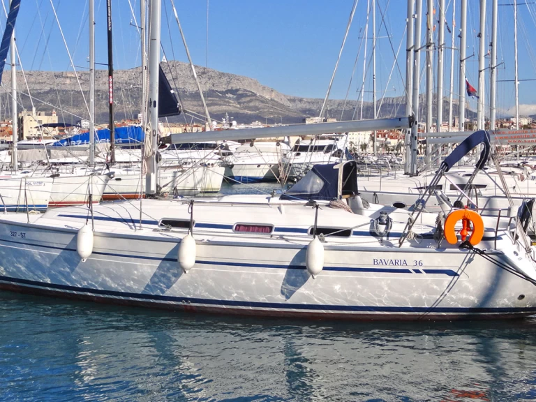 Velero para alquilar Split al mejor precio