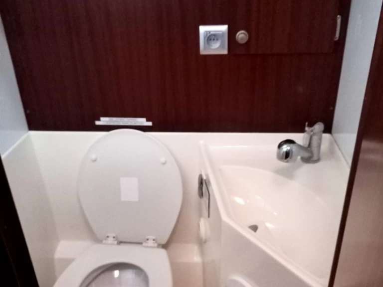 Alquiler de barcos Gdańsk barato de Delphia 47