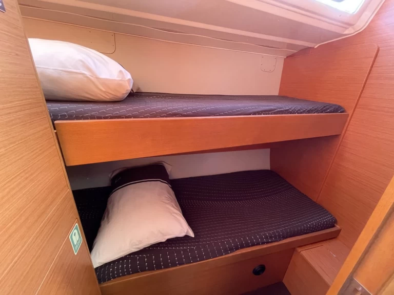 Dufour Dufour 430 de alquiler a Turgut