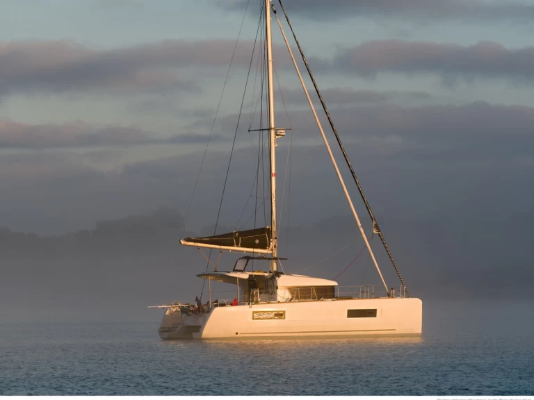 Lagoon Lagoon 40 de alquiler a Seget Donji