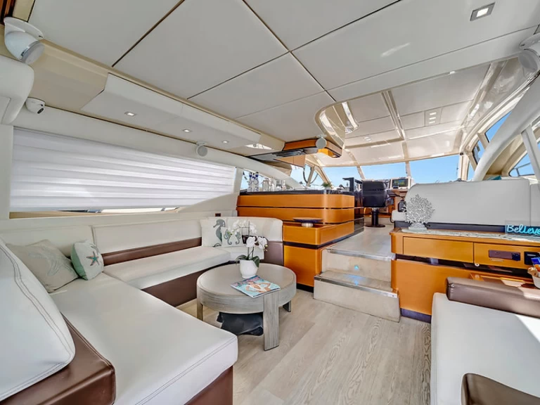 Alquiler Velero Azimut con o sin  título de navegación