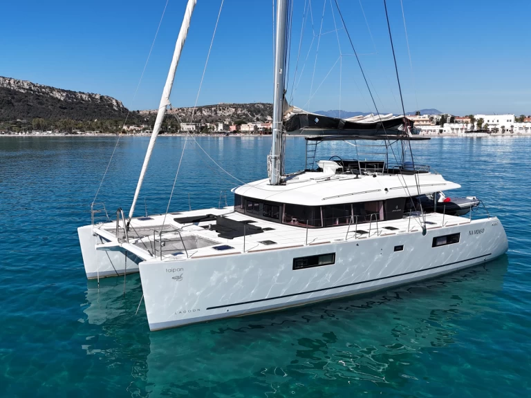 Alquiler de Catamarán, con o sin patrón Lagoon Portisco