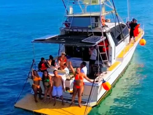 Lancha para alquilar Armação dos Búzios al mejor precio