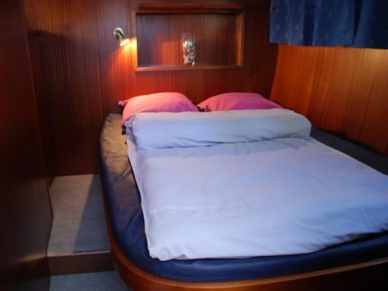 Alquiler Casa flotante Linssen con o sin  título de navegación