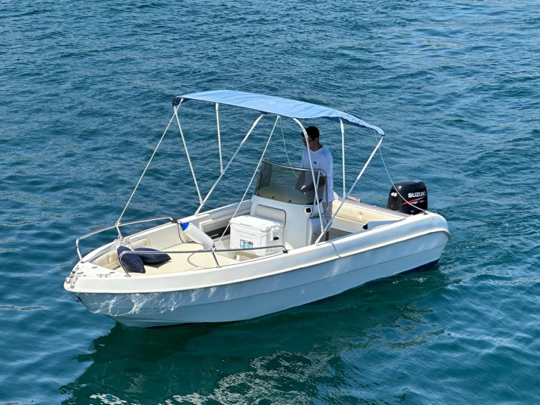 Alquiler Lancha cosiver con o sin  título de navegación