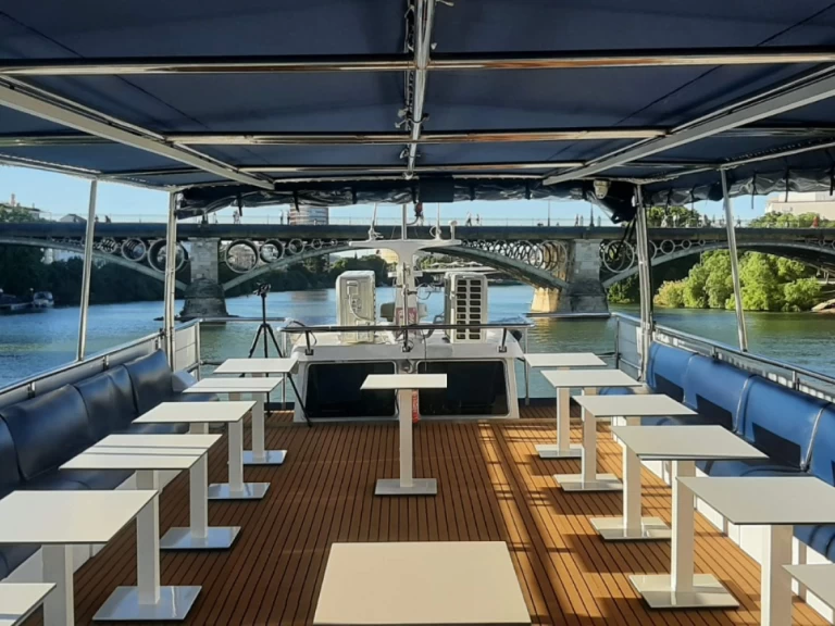 Alquiler de barcos Sevilla barato de 74
