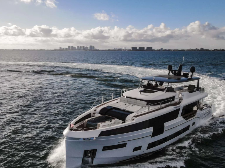 Sirena Saint de alquiler a Islas Turcas y Caicos
