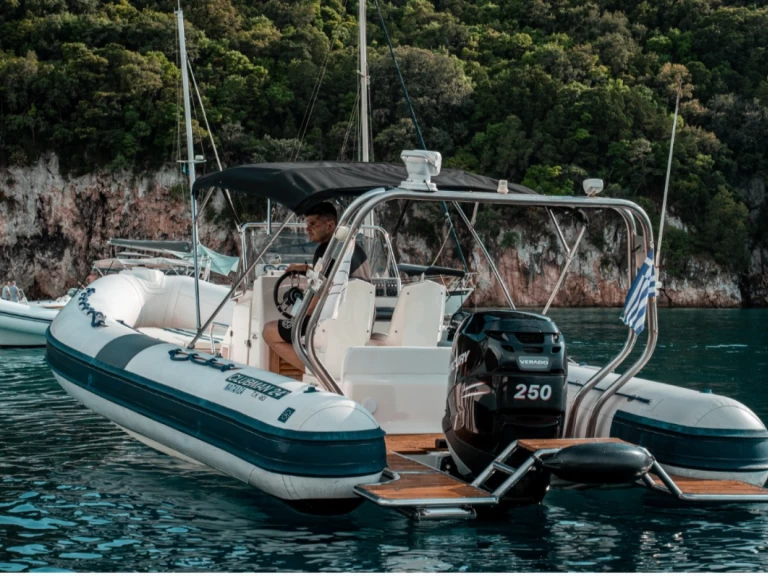 Alquiler de Lancha, con o sin patrón clubman Sývota