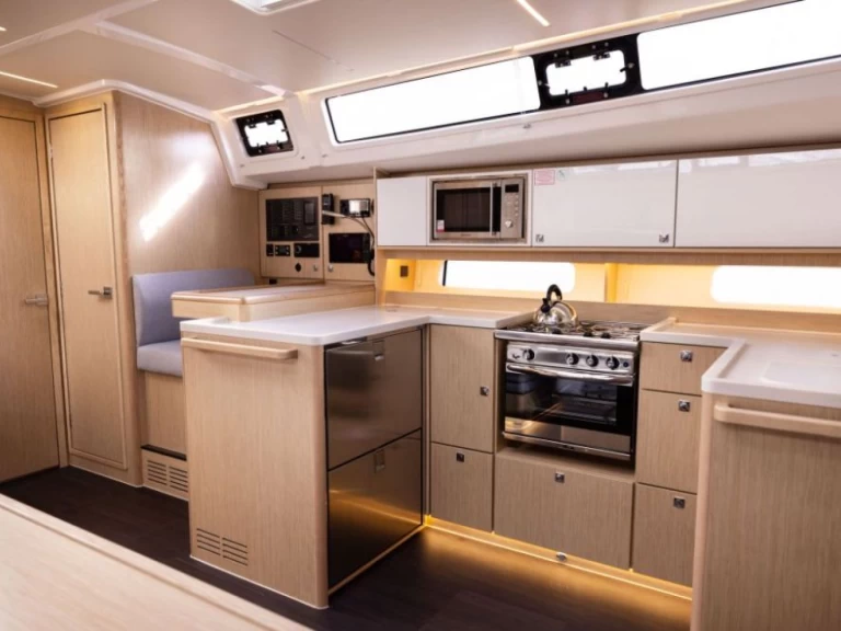 Alquiler de Velero, con o sin patrón Bavaria Murter-Kornati