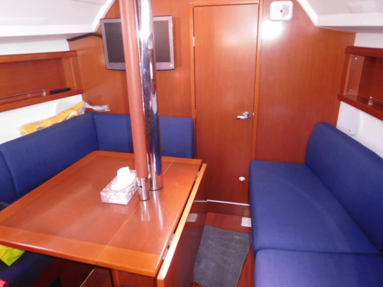 Bénéteau Oceanis 31 de alquiler a Poole