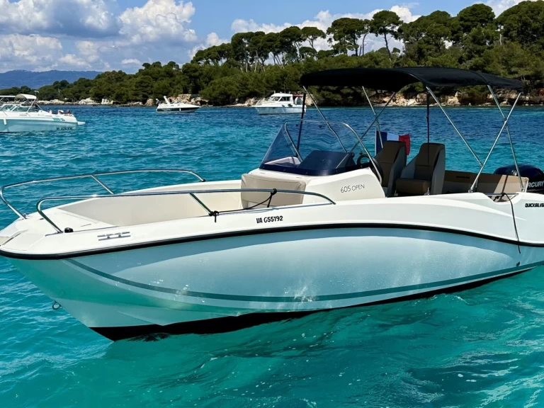 Alquiler de Scout 195 sportfish  en Faliraki