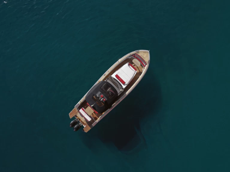 Alquiler Capri Port - Allure 38 en SamBoat