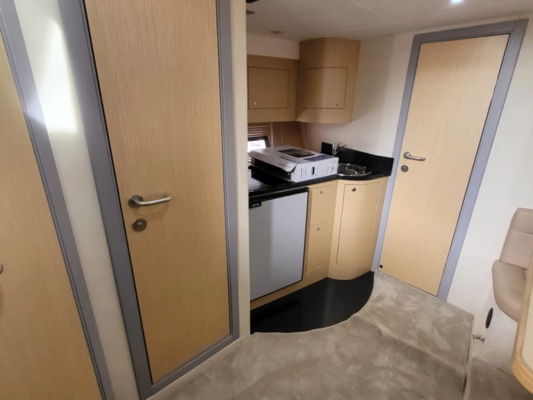 Alquiler de embarcaciones Mirakul 40 Hardtop enBiograd na Moru en Samboat