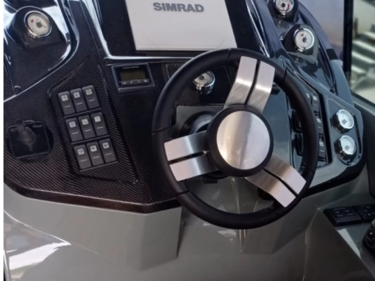 Alquiler Lancha Mirakul con o sin  título de navegación