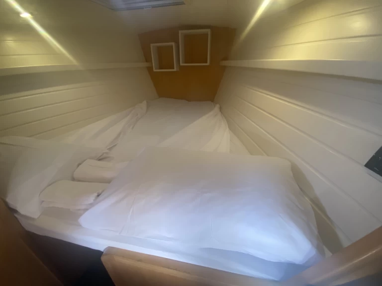 Alquiler Velero en Nettuno -  Fast Cruiser 42