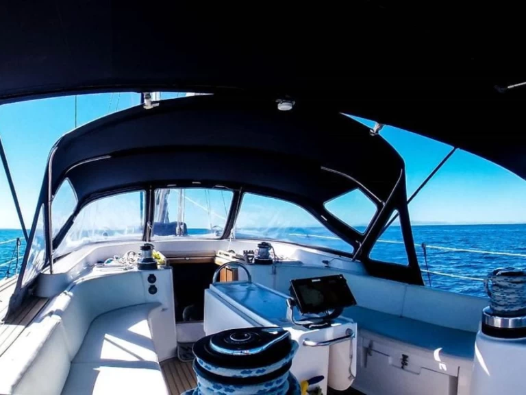 Velero para alquilar Kallithea al mejor precio