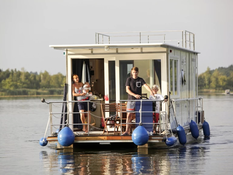  Febomobil 990 de alquiler a Rechlin