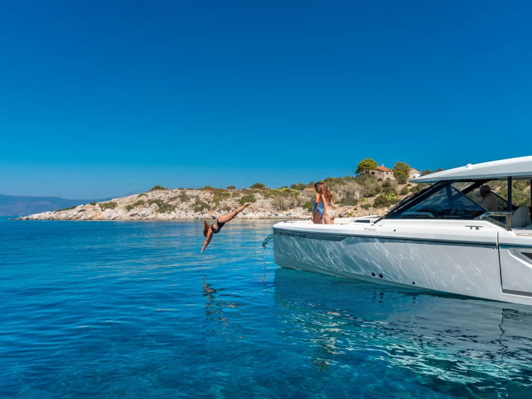 Saxdor Saxdor 400 GTO de alquiler a Pórto Chéli