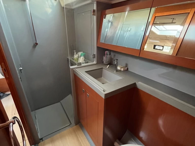 Velero para alquilar Ajaccio al mejor precio