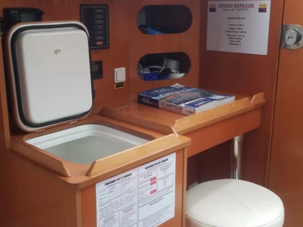 Alquiler de barcos La Rochelle barato de FIRST 27.7