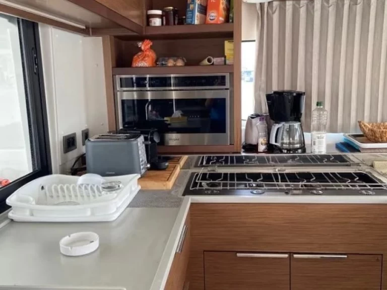 Alquiler Catamarán Lagoon con o sin  título de navegación