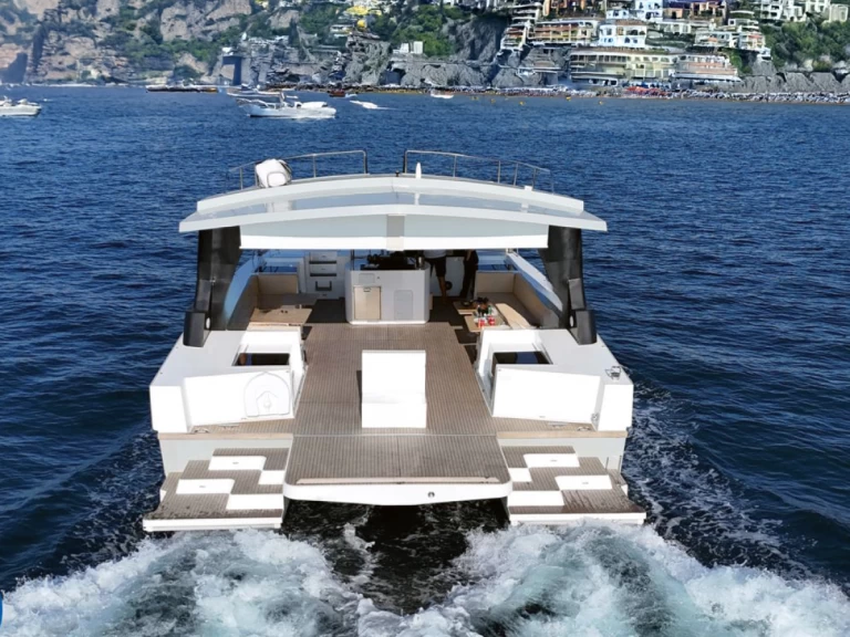 Alquiler de barcos Positano barato de CAT SB380