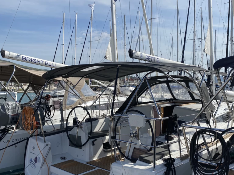 Velero para alquilar Trogir al mejor precio