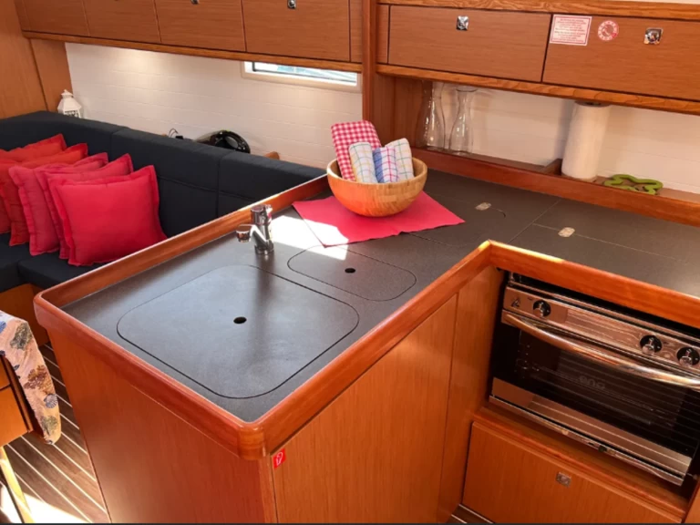 Bavaria Cruiser 37 de alquiler a Split