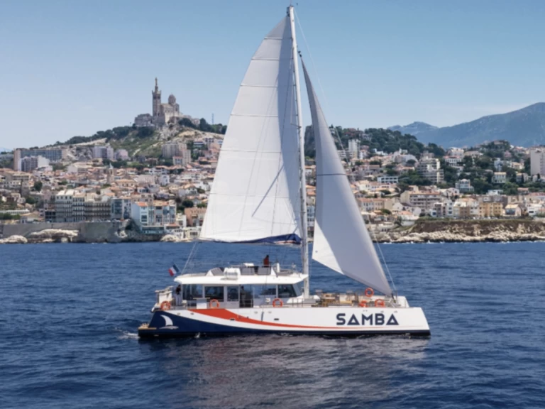 Alquiler de Lagoon Lagoon 630 Motor Yacht en Marsella